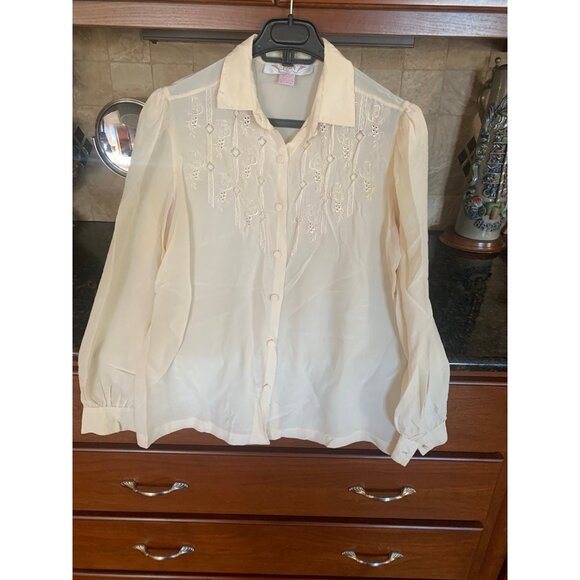 Vintage Ladies 100% Silk Embroidered Blouse Top - Picture 1 of 9